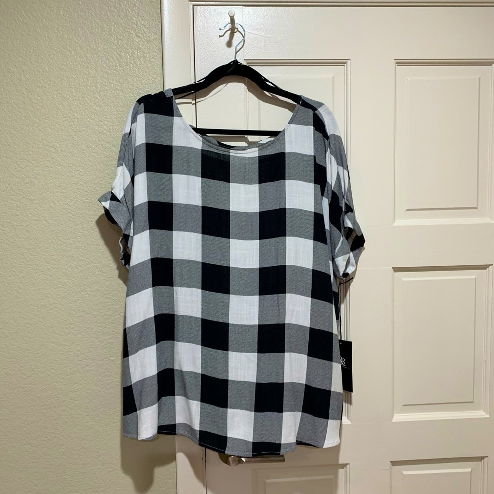 Rock & Republic Black and White top | XXL